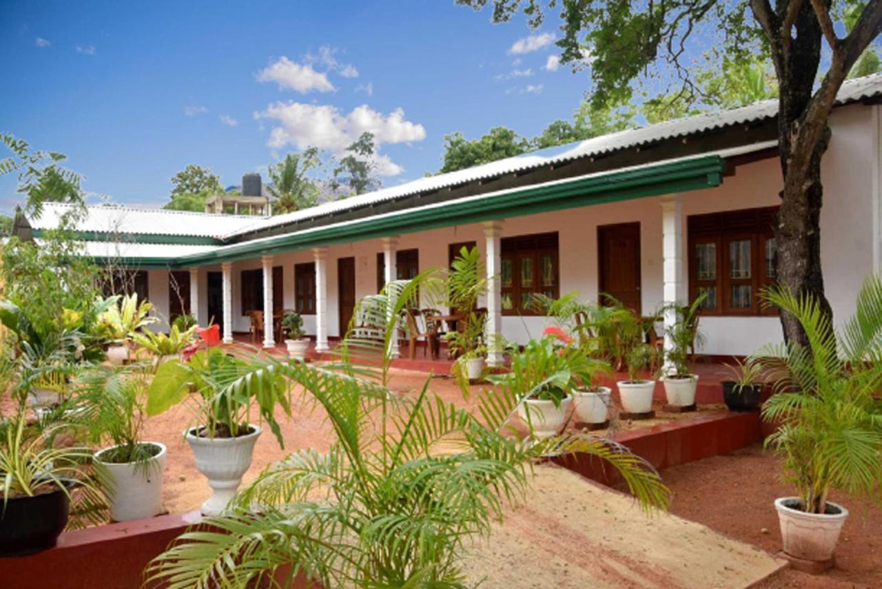 Dula Lake Resort Anuradhápura Exteriér fotografie